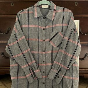 Vintage Love gray/peach/black plaid button down shirt with pockets  S/M